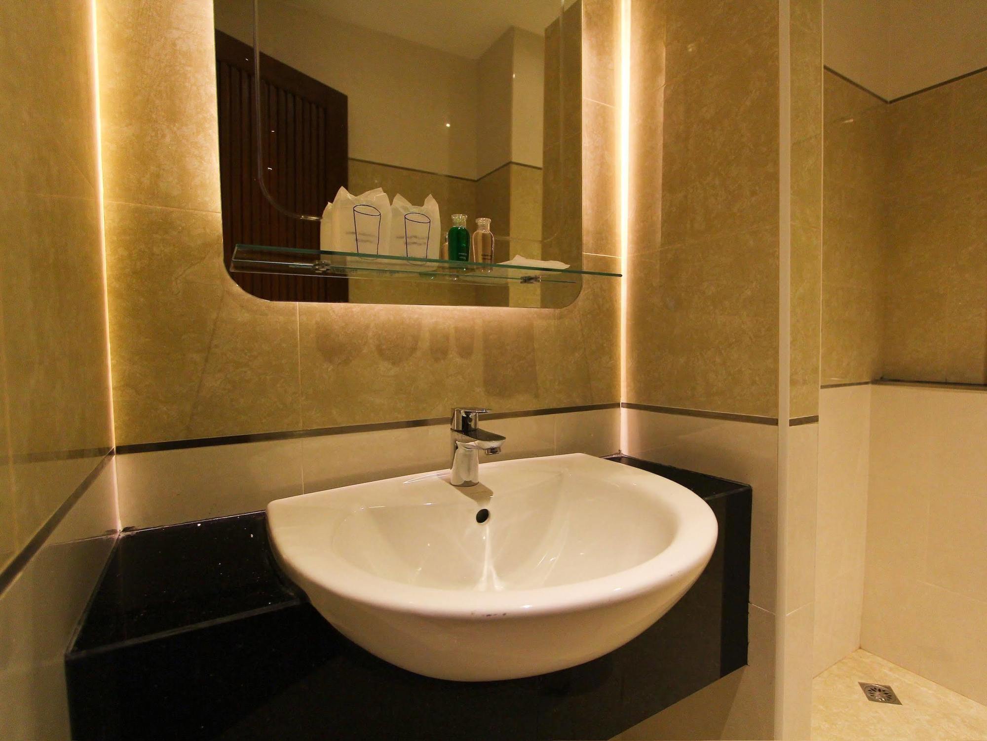 Kitlada Hotel Udonthani Dış mekan fotoğraf